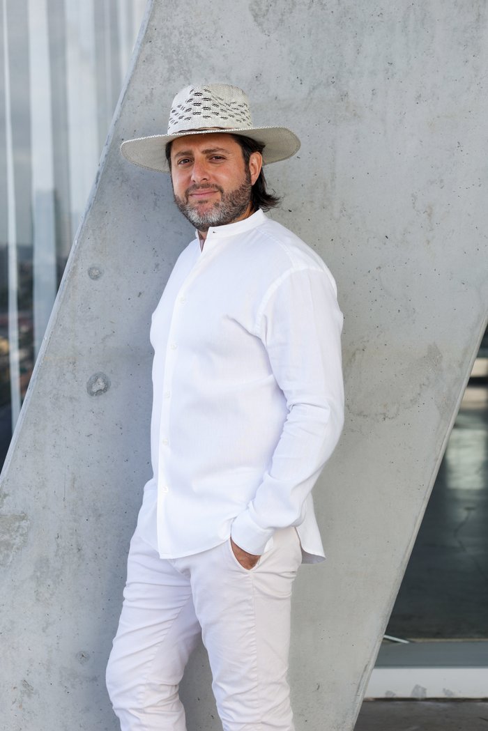 Mike Tewel portrait